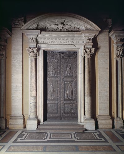 Porta centrale della basilica, decorata 1439-45 da Antonio Filarete